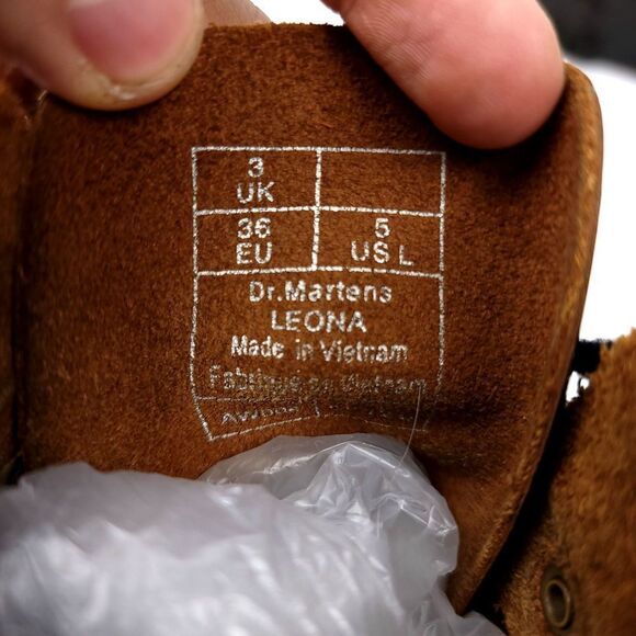 Dr. Martens Urban Outfitters Leona Chunky Leather Lug Sole Platform Heel Boots 5 - Picture 8 of 8